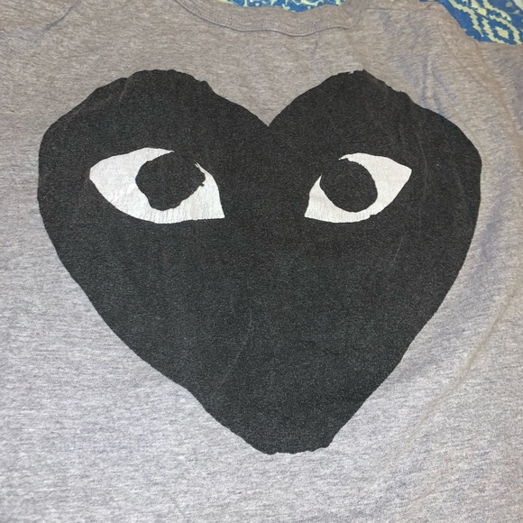 cdg splatter tee